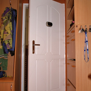 ADLO - Sicherheitstr TESIM, profiliert F154, Color RAL 9003, Wohnungseingangstr