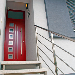 ADLO - Thermo-Au�enraumt�r Kasim, T�roberfl�che RAL 3001, verglast, Oberlichte, T�rgriff vertikal abgerundet