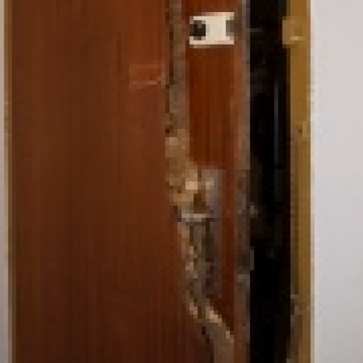 Guter Rat - Beschlag, Schloss, Türkette ... reichen nicht! Guter Rat - Beschlag, Schloss, Türkette ... reichen nicht!